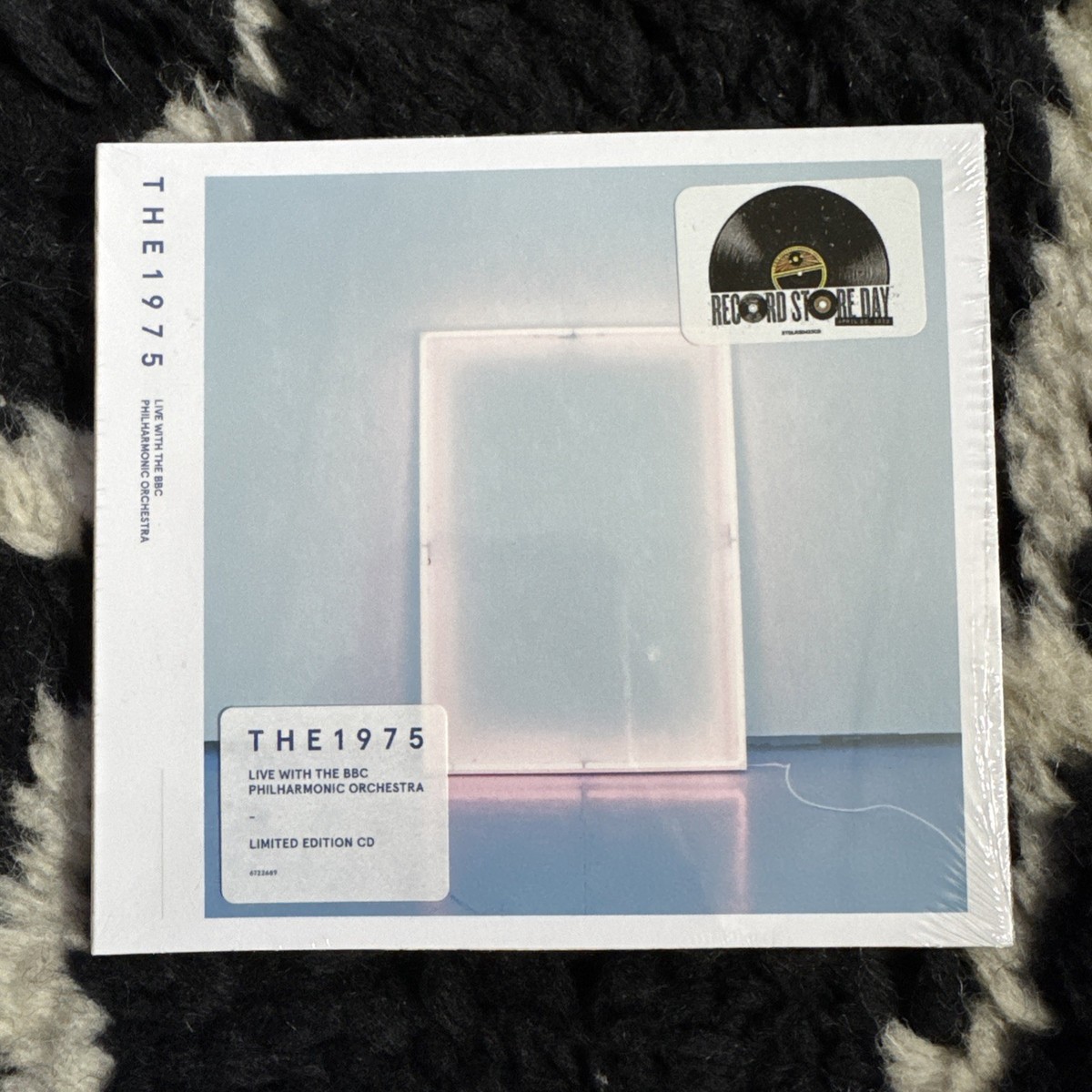 THE 1975 / LIVE WITH BBC PHILHARMONIC〜 Buy Live with the BBC Philharmonic Orchestra by The 1975 (CD