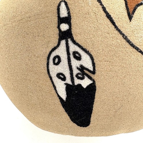 Native American Sand Art Vase Bald Eagle Feathers Pottery Signed DC Southwest - Picture 4 of 14