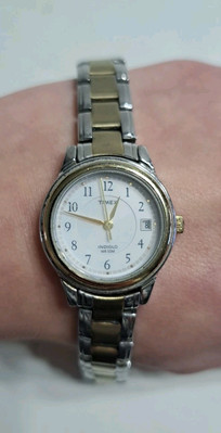 Timex Indiglo Womens Watch Two Tone Link Bracelet WR50M As Is