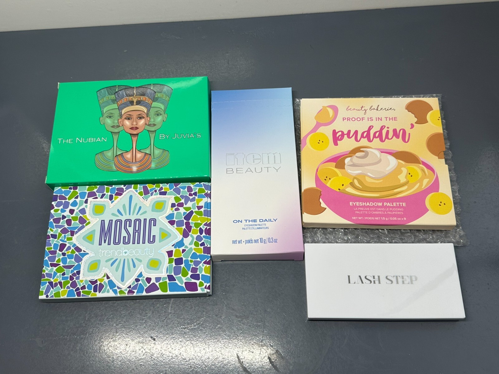 5 piece Lot Mixed Brand  Eye Shadow / blush / highlight pale