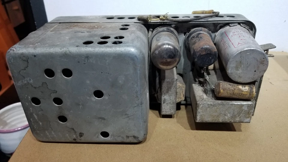 1956 Chevrolet Bel Air Delco 12 В AM трубка радио - дисплей или восстановление - Изображение 4 из 4