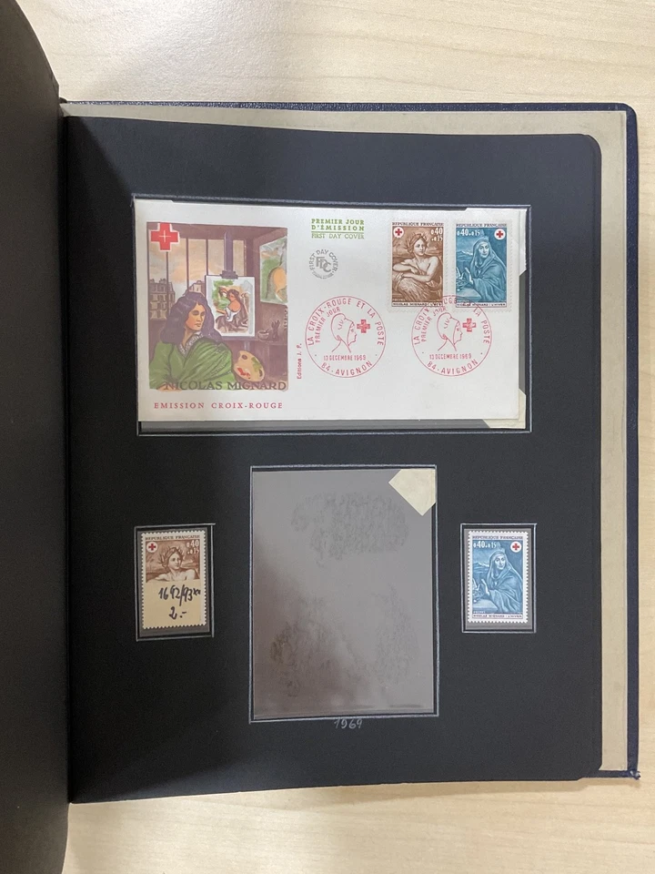 Red Cross Stamps + postage history + related material. Large collection. F147 - Image 3 of 4