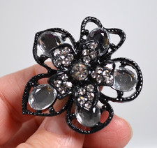 Large Stretch Flower Ring Black w/ Clear Rhinestone Size 10-11