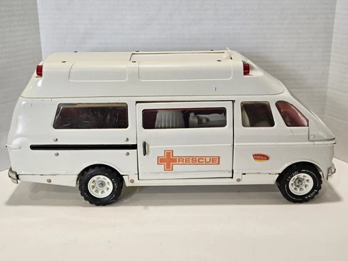 Vintage 1974-75 Mighty Tonka Rescue Vehicle Ambulance No. 3875