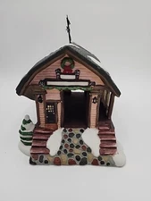 Victorian Village Old Towne Village Green Christmas House 2001 