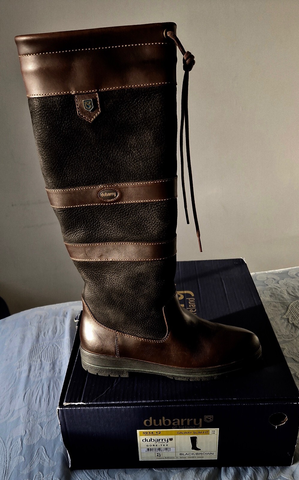 Dubarry Galway slimfit boots size 8 Black/brown. Worn for about an hour