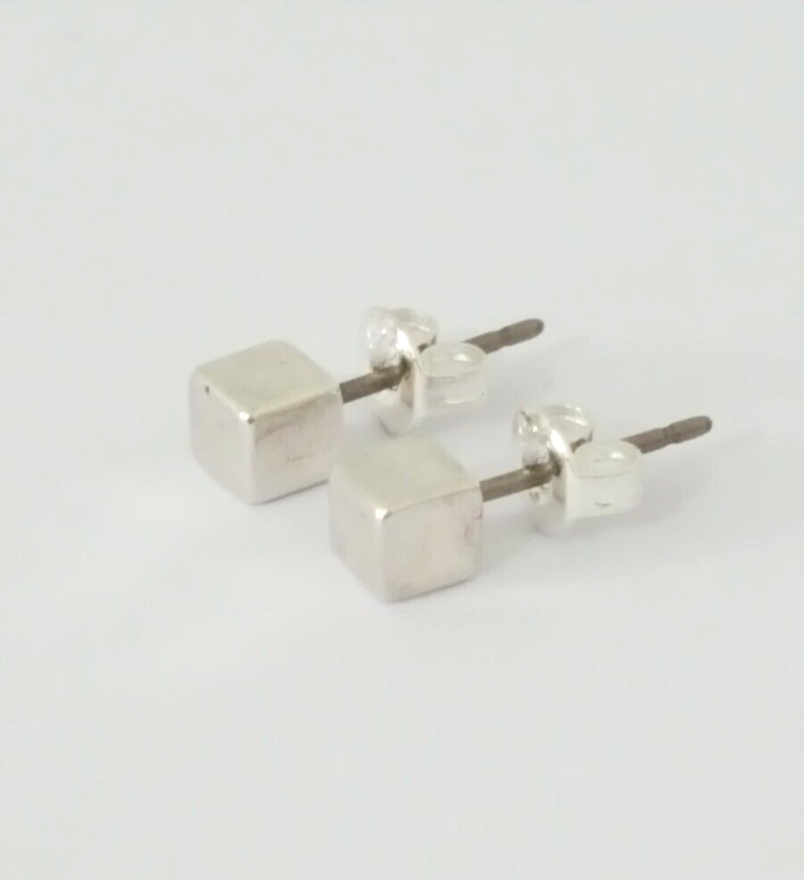 Gorgeous sparkling Solid Silver Cube Stud Earring… - image 2