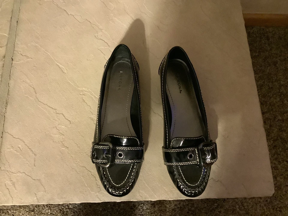 Mocasines Merona charol Ariana talla 8 (nunca usados) Foto 3 de 4