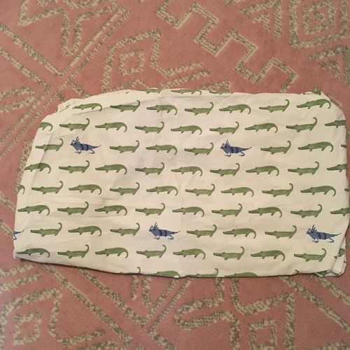 Pottery Barn Kids Crib Sheet Green Alligator Blue Lizard 100% Cotton