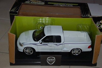 1:18 FORD F150 PICK UP SLAMMED ERTL DIECAST in box SEE INFO! SUPERB!
