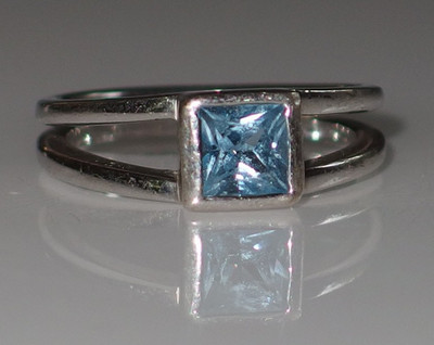 Ross Simons Blautopas Ring Sterling 925 Silber 16,8mm/GR53 hellblau