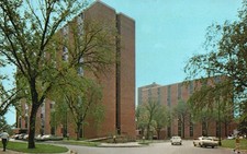 Postcard IA Iowa City University of Iowa Reinow Residence Hall Vintage PC M3986