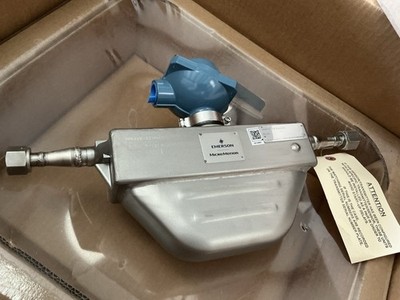 NEW MICRO MOTION F025SB77CRA2EZZZZ  CORIOLIS METER WITH 1600 TRANSMITTER