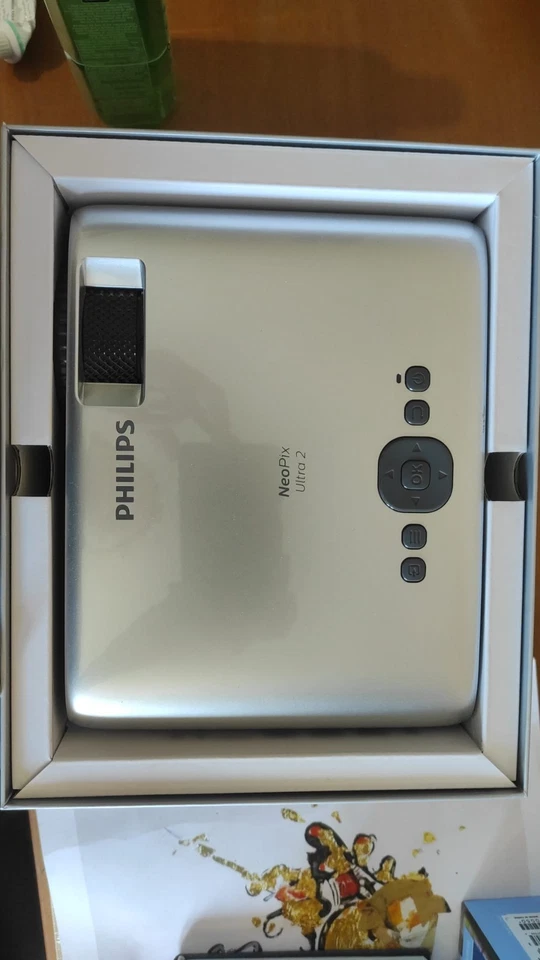 Proiettore Philips NeoPix Ultra 2TV LED Home Proiettore - Immagine 3 di 4