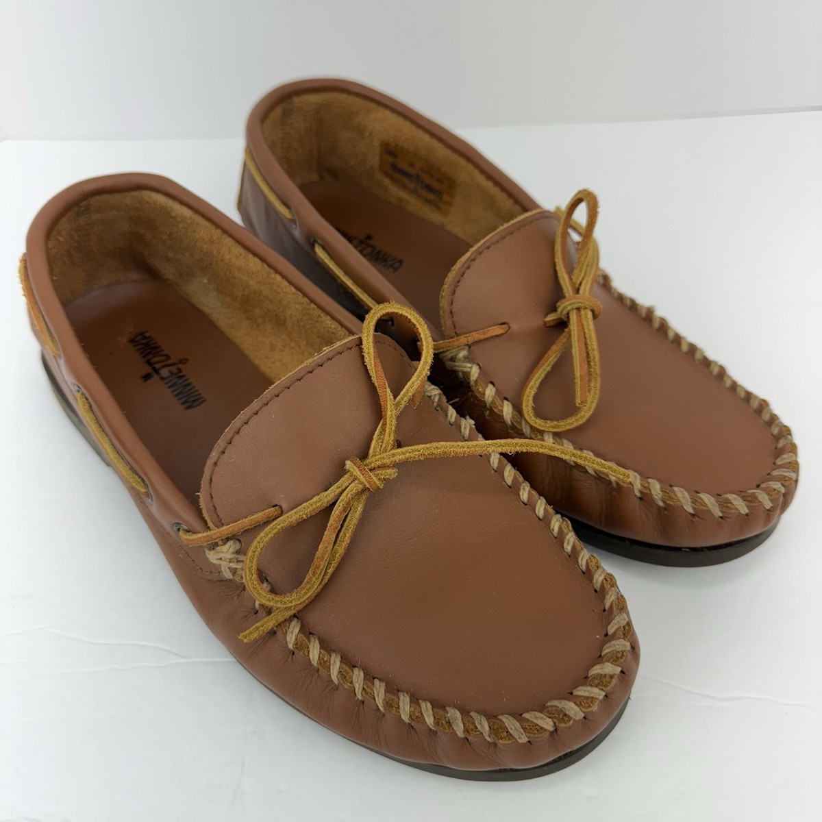 Minnetonka Camp Moccasins Mens Duluth Pack: Minnetonka Moccasin