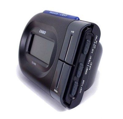 Reisewecker digital LED Light Tagesalarm Casio DQ-543