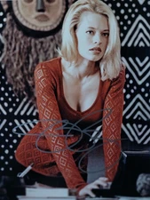 Jeri Ryan Signed 8x10 Photo Original Matte Finish COA Genuine Athentic 