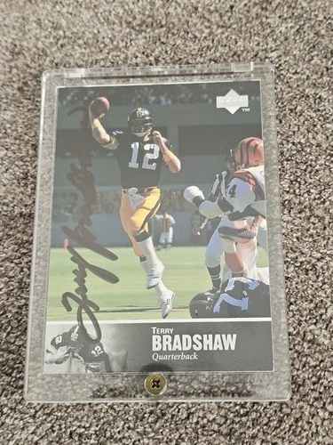 TERRY BRADSHAW 1997 UPPER DECK LEGENDS NFL CARD #5 STEELERS AUTO SIGNED
