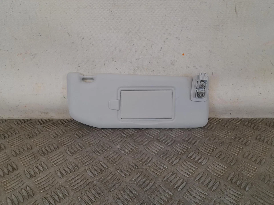 Parasol conductor derecho peugeot 2008 mk1 2013-2019 Foto 2 de 4