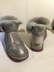 ugg 3352