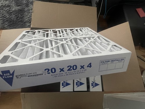 20x20x4 MERV 11 Pleated Furnace Filter - United Filter MAXI PLEAT 615 - Box of 4 - Picture 2 of 2