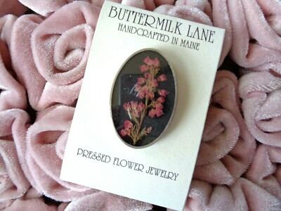 BUTTERMILK LANE Real Pressed Flower NIB Pin Brooch New in Box 1'' x 1 1/2'' purple