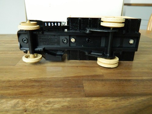 ERTL 1926 Mack AC Bulldog J.J. Case Die-Cast Bank - 1:38 Scale - Picture 6 of 6