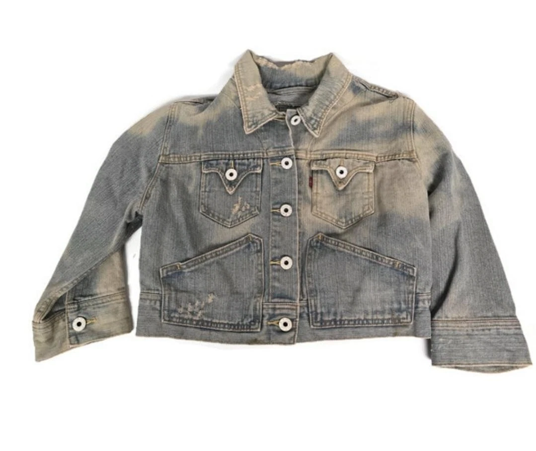 Levis Jeans Jacket Mens XL Blue Distressed Trucker Western Button Up Bleach Wash
Opens in a new wind