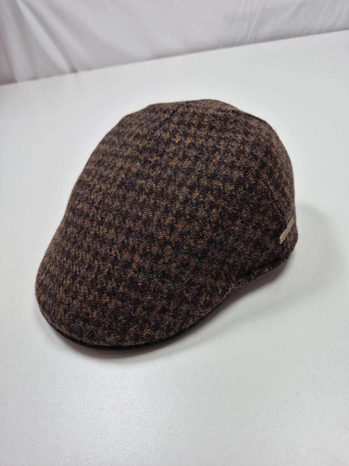 Stetson Hat Flat Cap Fitted Men M Brown Harris Tweed Wool Check Made USA Newsboy