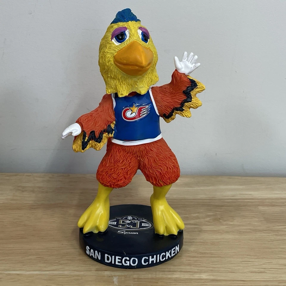2019 年著名圣地亚哥鸡肉吉祥物摇头公仔教士 SGA 体育场赠品 — 第 2/4 张图片
