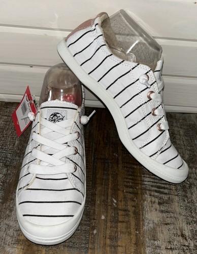 NWT Roxy Bayshore III Sz 8 Slip On Comfort Sneaker White Black Striped Canvas