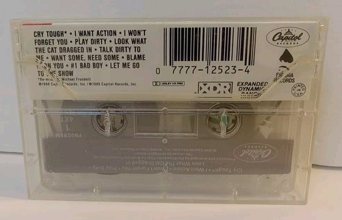 Vintage 1986 POISON "Look What The Cat Dragged In" Cassette (4XT-12523) Capitol - Picture 3 of 5