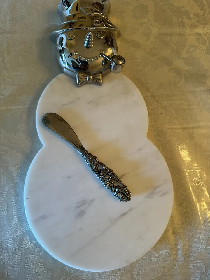 Tablero de charcutería muñeco de nieve mármol queso plateado Foto 2 de 4