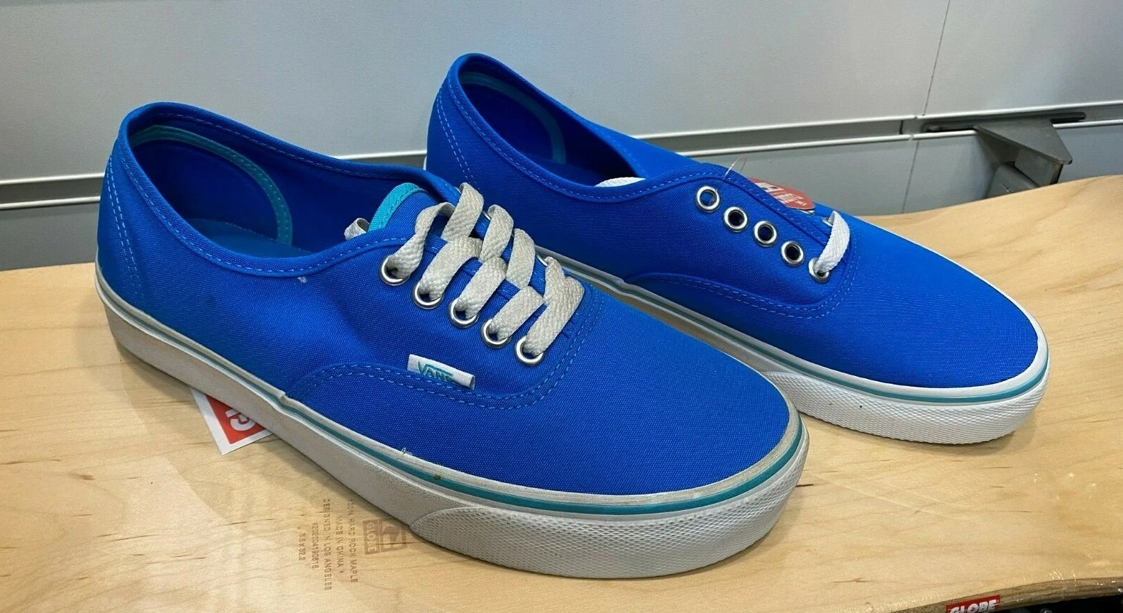 VANS SCARPE DA GINNASTICA AUTENTICHE POP BLU NEON EX DISPLAY UK 6 026