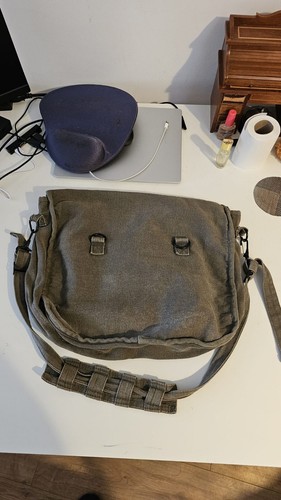 RARE Fallout 3 Brotherhood Of Steel Messenger Bag-Bethesda Store Exclusive-UK - Picture 5 of 11