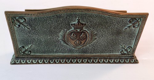 PORTE-COURRIER BRONZE PATINE SIGNE LE VERRIER BLASON FLEUR DE LYS COURONNE ROYAL - Picture 2 of 7