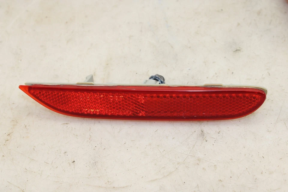 Juego de reflectores de parachoques trasero Infiniti Q50 2014-2017 OEM LH27 Foto 3 de 4