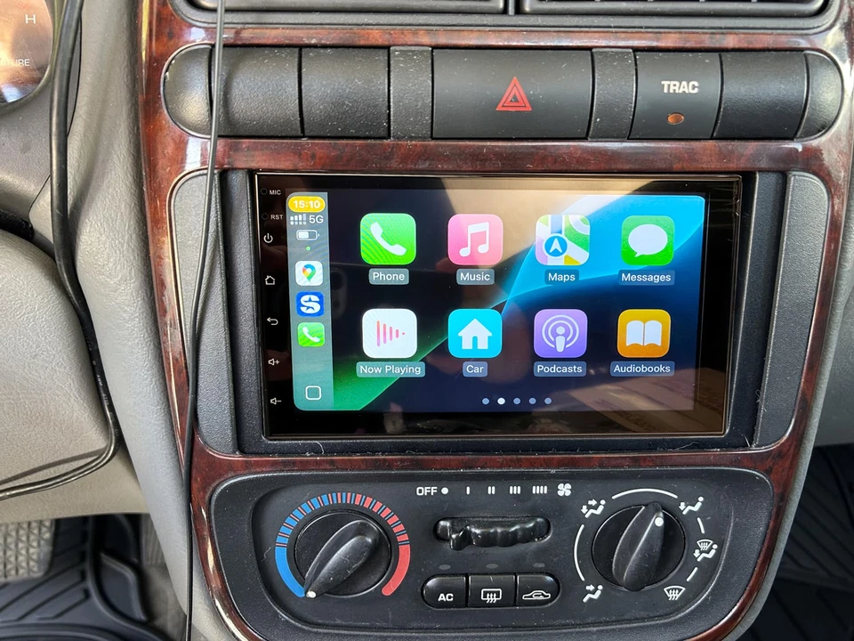 For 2000-2004 Saturn L200 7" Apple CarPlay Android 13 Car Stereo Radio GPS Navi - Image 2 of 4