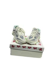 Size US  7 M  8.5 W- New Balance 9060 x Bricks & Wood