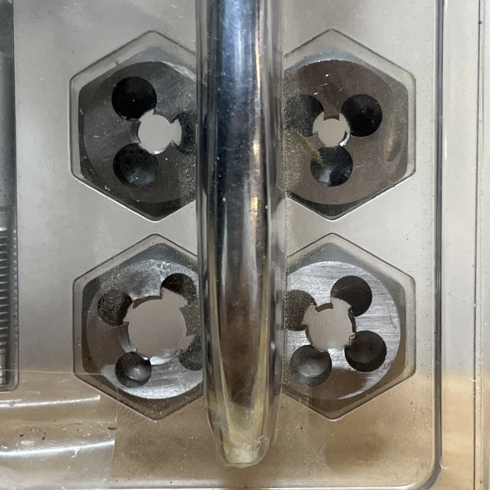 Irwin Hanson 11-Piece SAE All-Purpose Tap & Die Set USA - Image 3 of 4