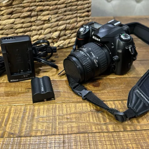 Nikon D50 DSLR Camera Sigma AF 28-80mm 1:3.5-5.6 Aspherical Lens Charger Battery