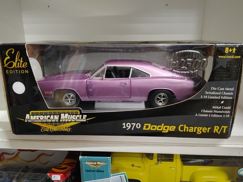 ERTL American Muscle Elite 1970 Dodge Charger R/T Purple Diecast 1/18