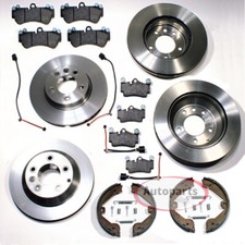 Bremsen Set Ø 360 mm + Ø 330 mm Beläge Backen Handbremse vorne hinten VW Touareg