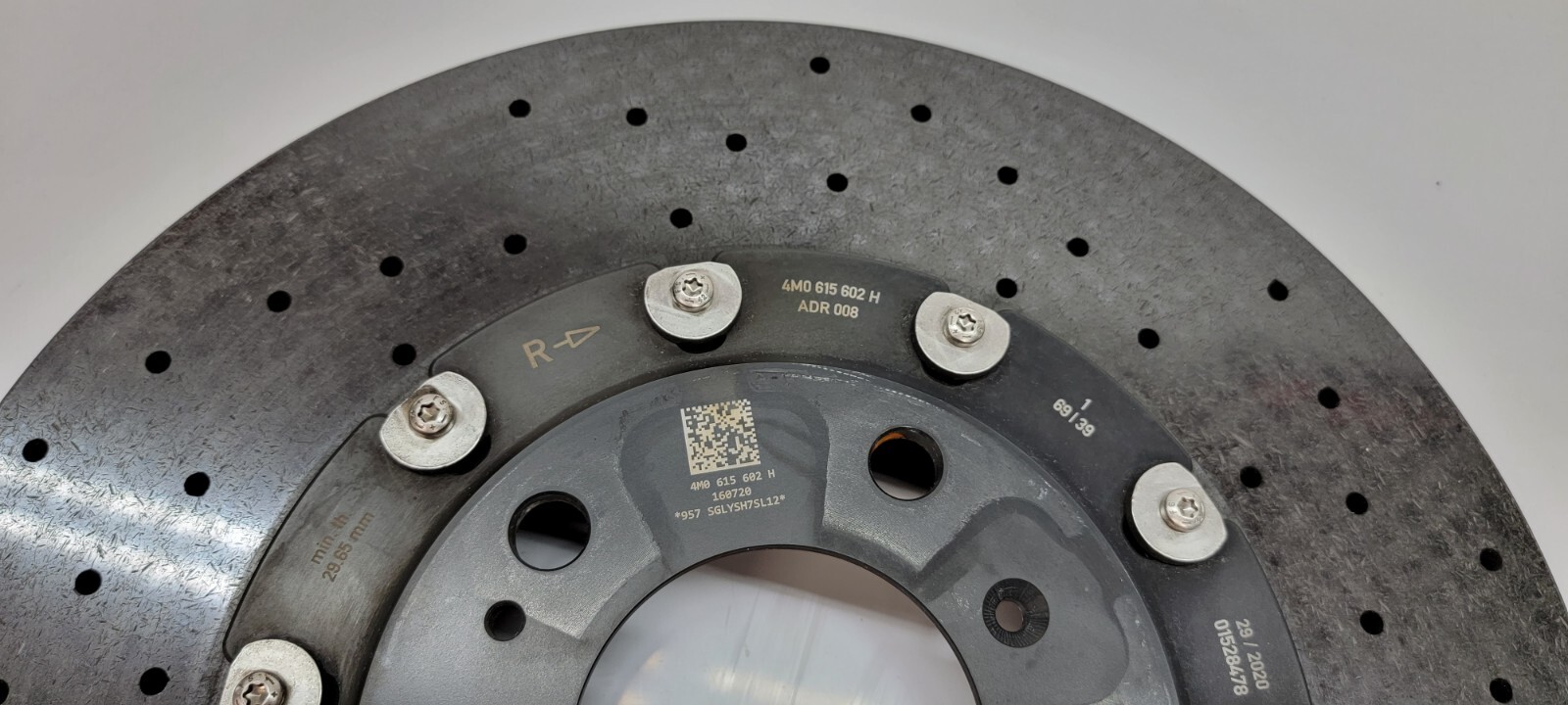 LAMBORGHINI URUS REAR RIGHT PASSENGER SIDE BRAKE DISC ROTOR CCB OEM 4M0615602H