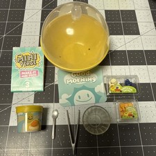 MGA s Mini Verse Make It Mini Food Cafe Series 3 Mango Smoothie Bowl