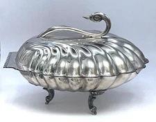 Leonard Silverplate Clam Shell Swan Handle Silver Plate Hinged Server 12 Inch