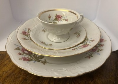 Wawel Pompadour Rose China Service For 1 (Dinner Plate, Bowl, Tea Cup & Saucer)