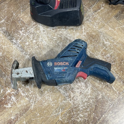 Bosch PS60 Cordless 12V Max Li-Ion Pocket Reciprocating Saw kit - Picture 4 of 15