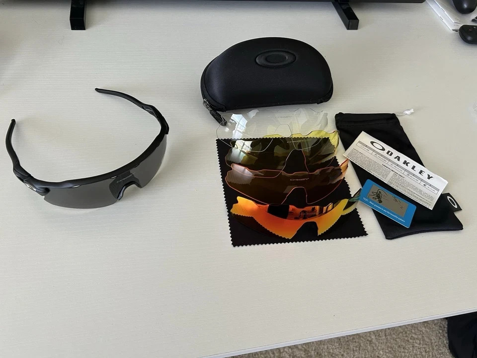 OAKLEY レーダーev ブラック Oakley Radar Ev Path Sport Sunglasses - Prizm Black (OO9208