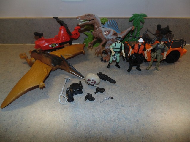 kid connection dinosaur attack playset